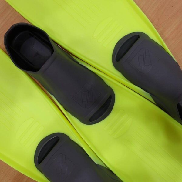 IST F20 Super Full Foot Fins